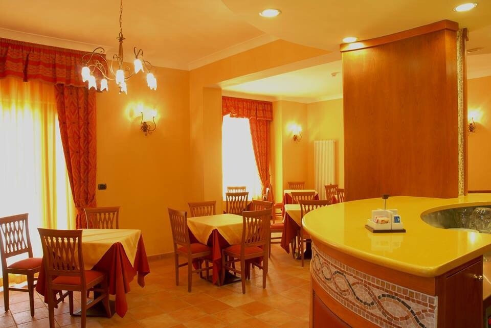 Hotel Duca Di Calabria主图