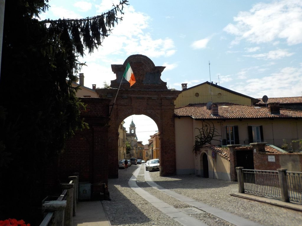 Porta della Torrazza景点图片