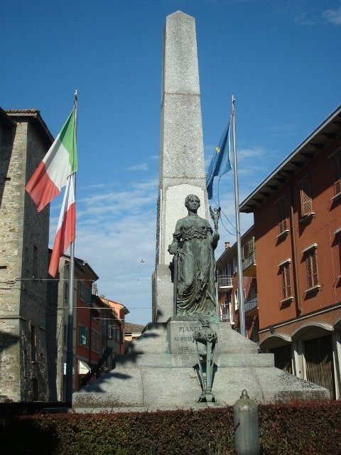 Monumento ai Caduti景点图片