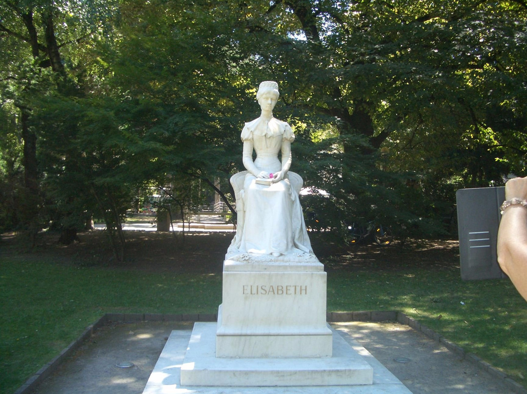 Monument of Empress Elisabeth (Sissi)景点图片