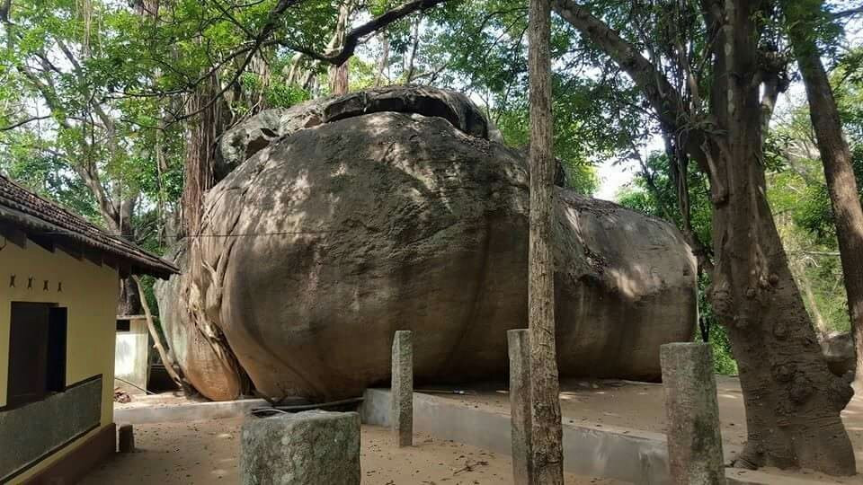 Mawaragala forest monestry-Mahiyangana必去景点