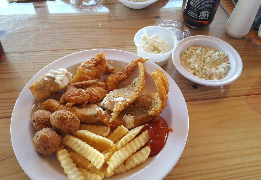 Bluff City餐馆和美食-Boonies