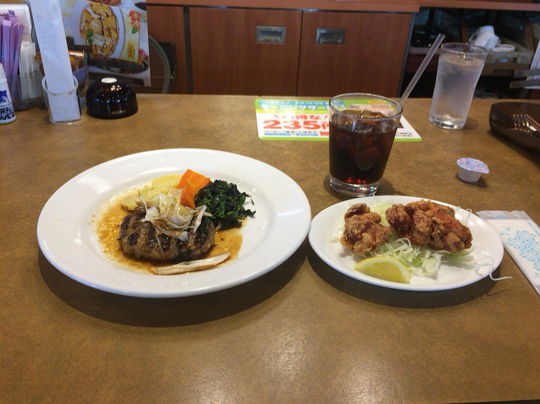 デニーズ 小茂根店