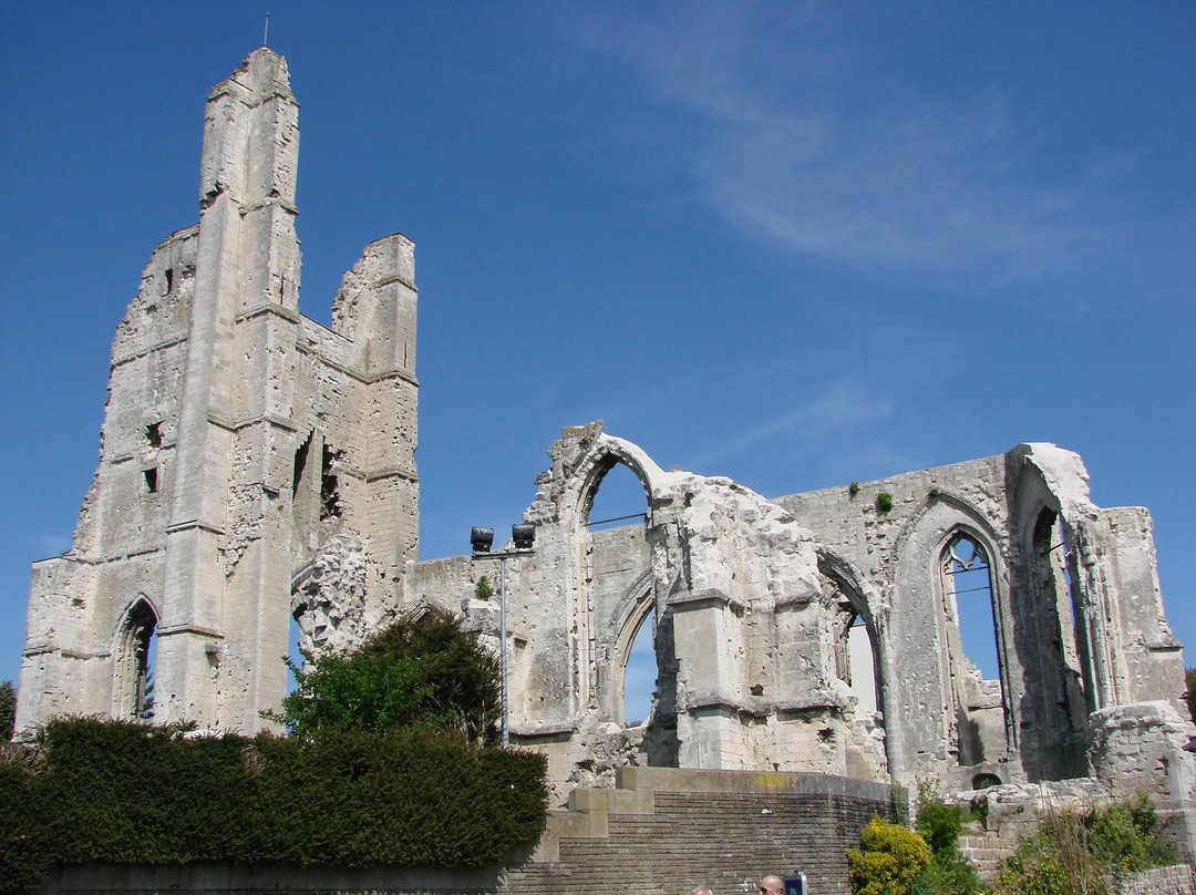 Ruines de l'Église d'Ablain-Saint-Nazaire景点图片