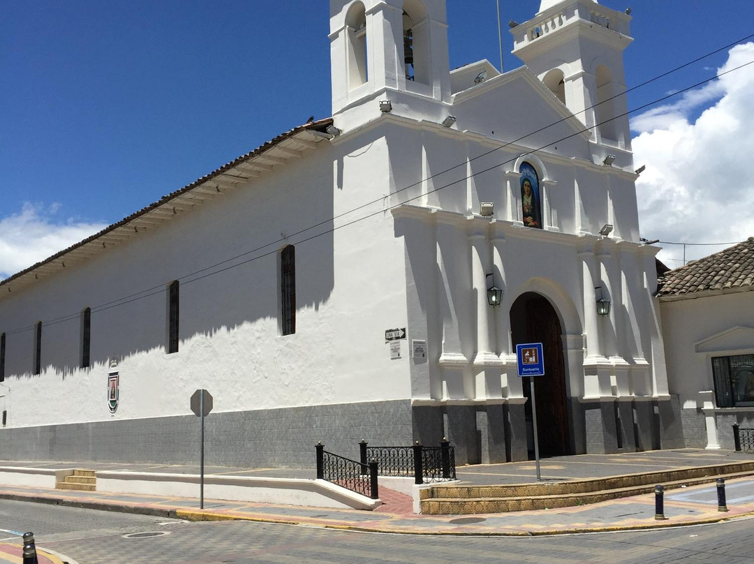 Iglesia San Francisco-奥塔瓦洛必去景点