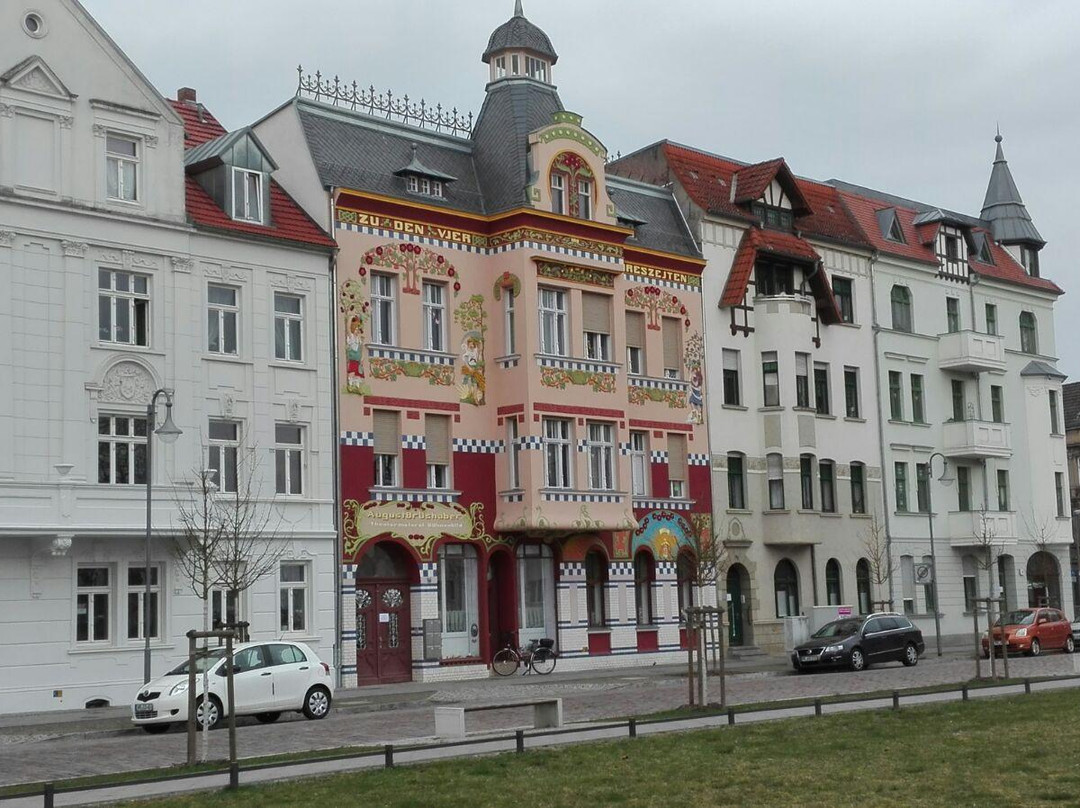 Haus der vier Jahreszeiten景点图片