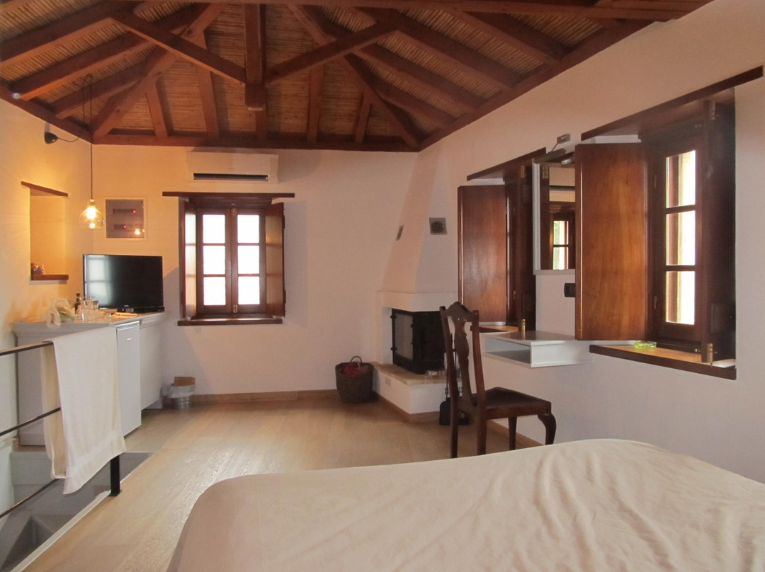 卡恩特里米套房酒店主图