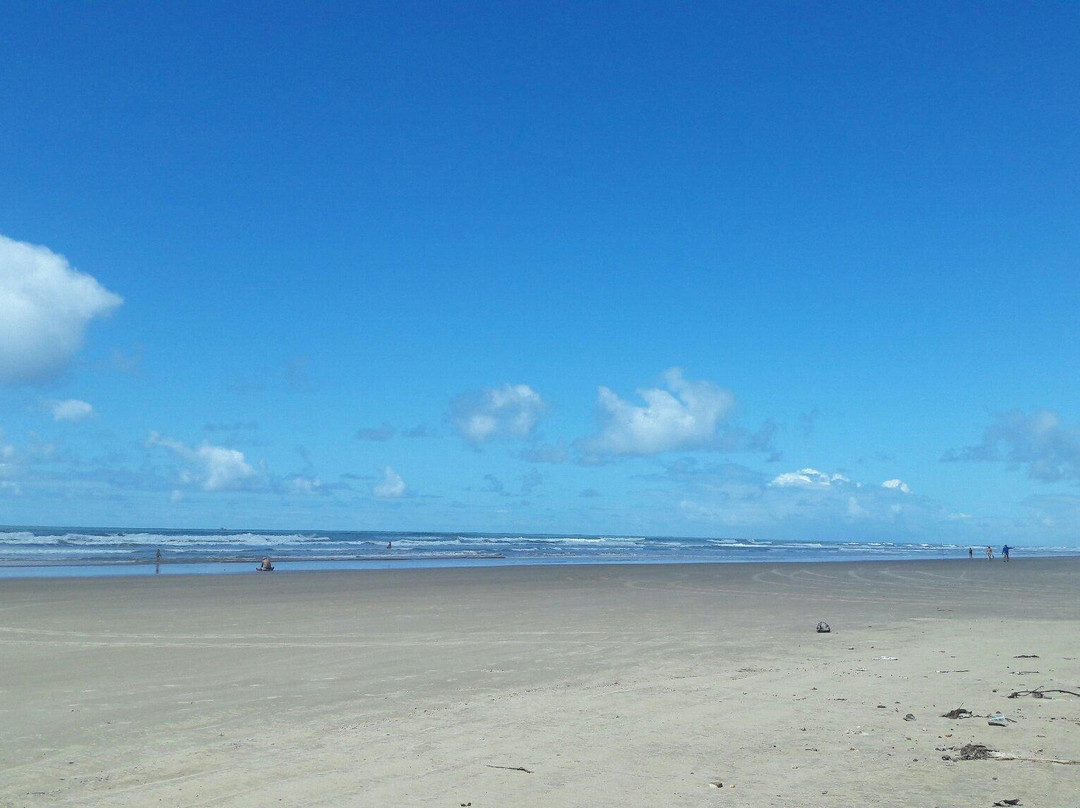 Caueira Beach景点图片