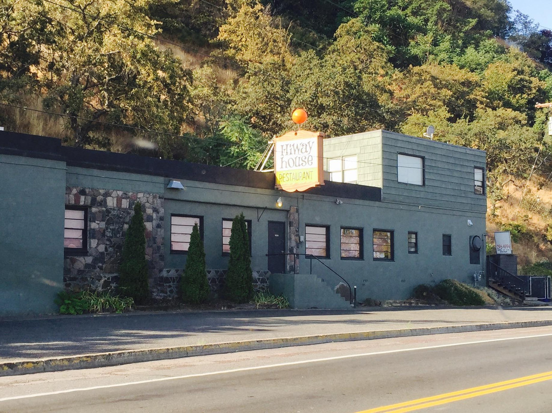 Dufur餐馆和美食-Hi-Way House