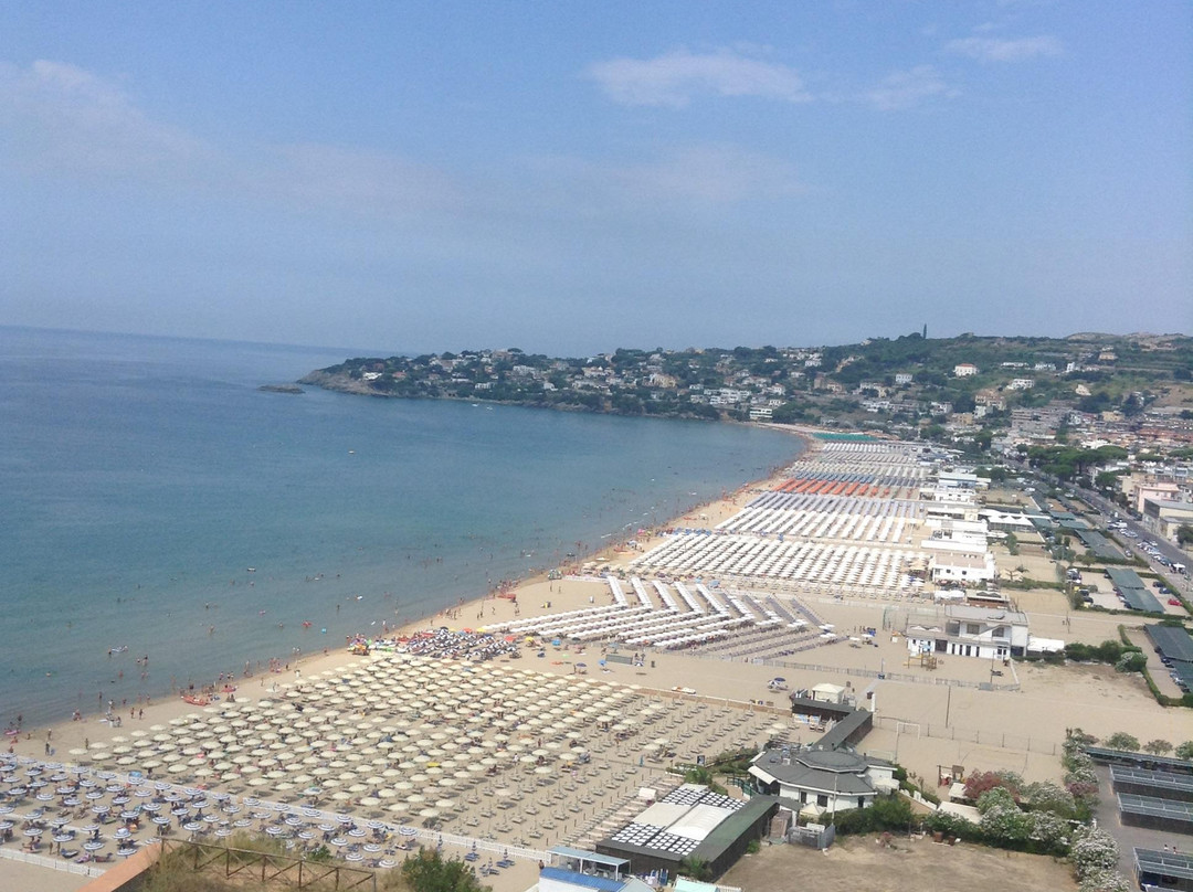 Spiaggia di Serapo-加埃塔必去景点