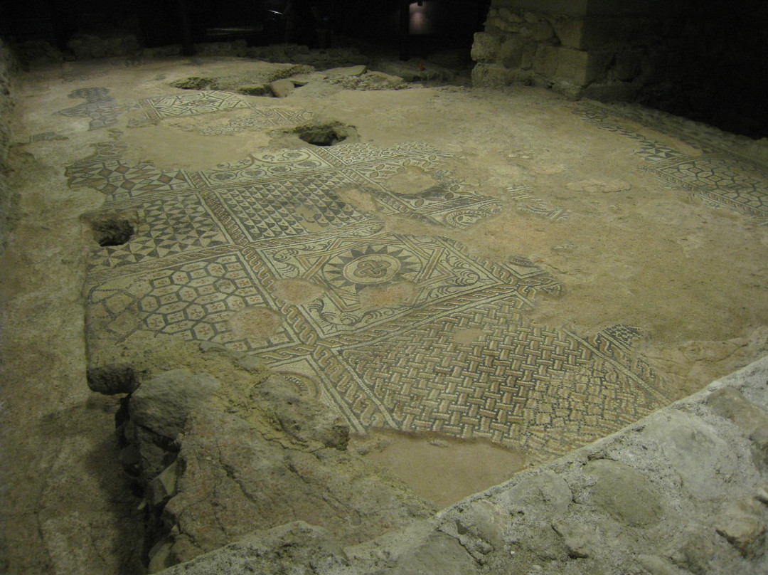 Archeological Site at St. Pierre's Cathedral景点图片