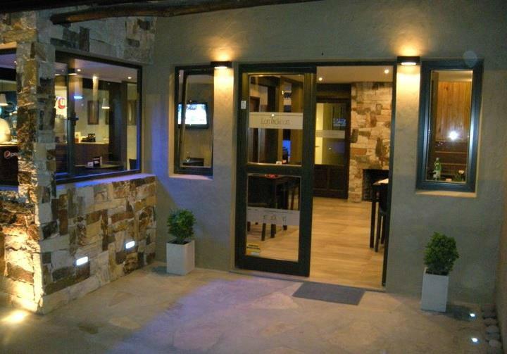 Hosteria Los Troncos-餐饮