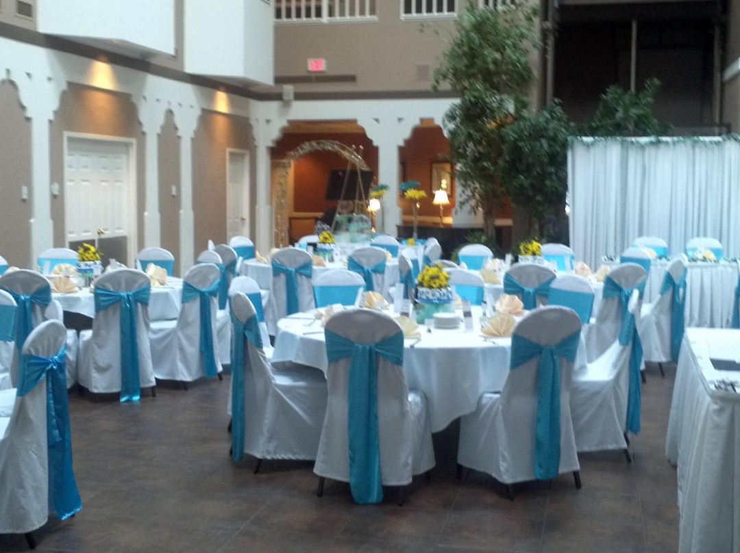 Findlay Inn & Conference Center主图