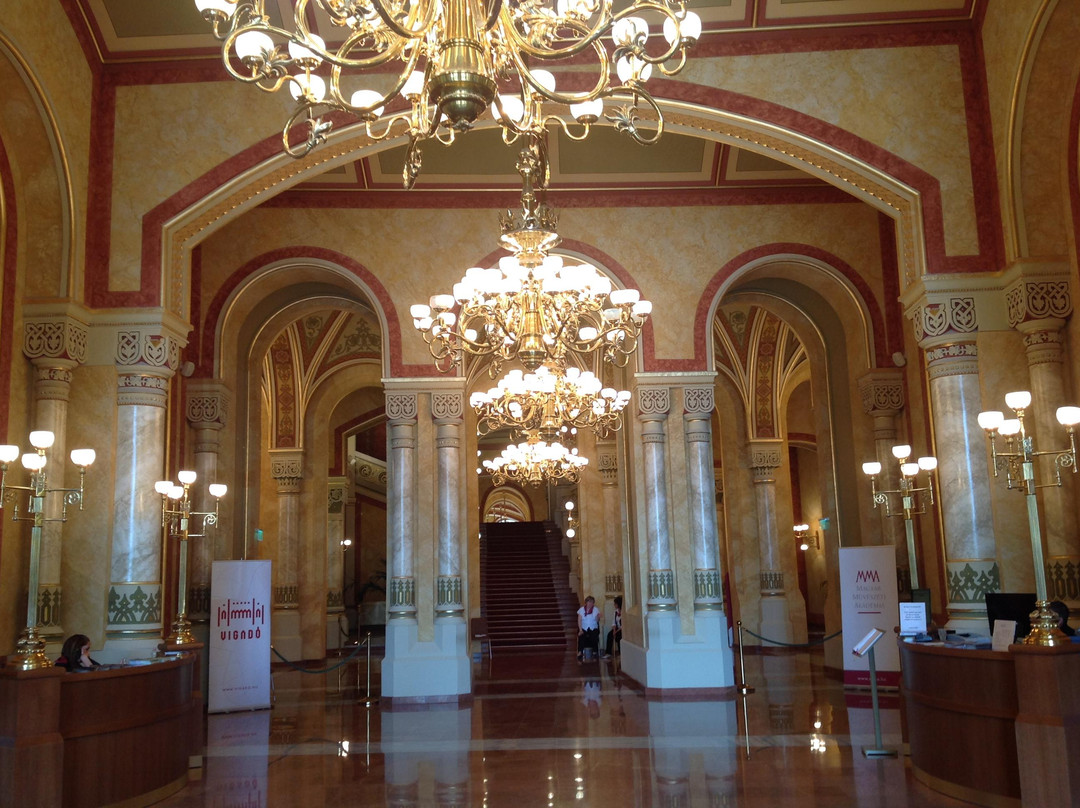 匈牙利国家歌剧院-布达佩斯必去景点