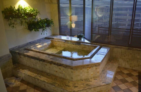 北京春晖园温泉度假酒店主图