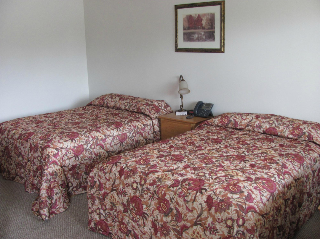 Moosehead Trail Motor Lodge