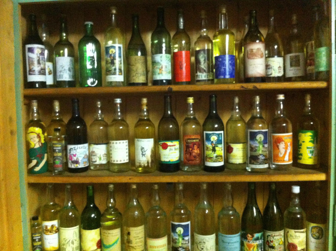 Absintherie du Pere Francois-Motiers必去景点