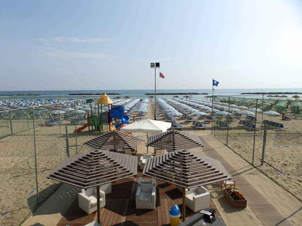 Bagni Giuliana 12-塞尼加利亚必去景点