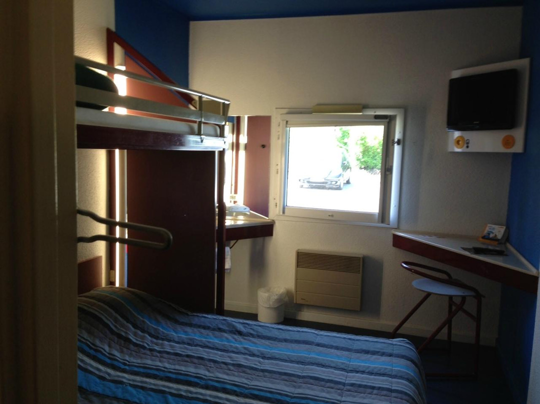 Enzo Hotels Green proximité Zenith d' Auvergne Ex F1 Formule 1 Clermont Ferrand Issoire Coudes主图