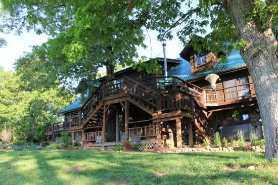 Buffalo River Lodge主图