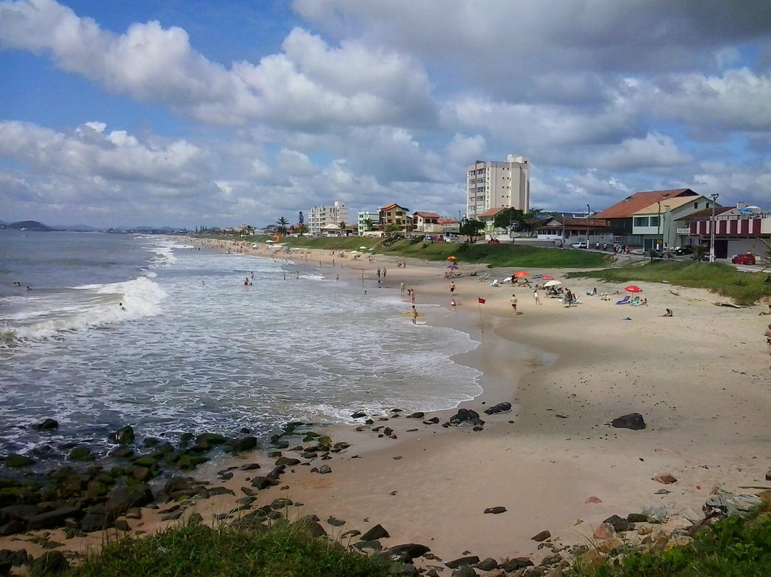Tabuleiro Beach景点图片