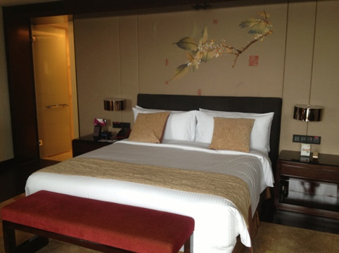 成都保利公园皇冠假日酒店 主图