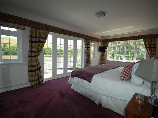 Riverside Restaurant & Rooms主图