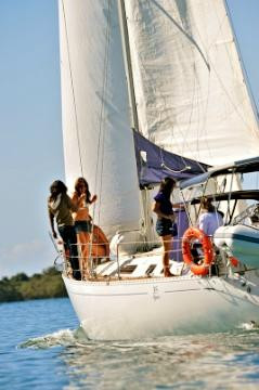 Getaway Sailing on the Gold Coast-Runaway Bay必去景点