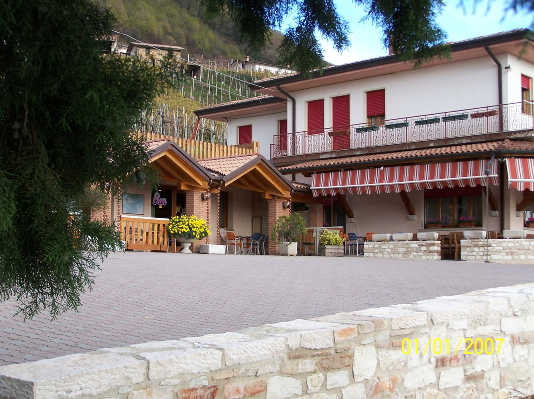 Santo Stefano旅游攻略图片