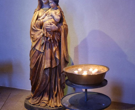 Abbaye Saint Benoît d'en Calcat-Dourgne必去景点