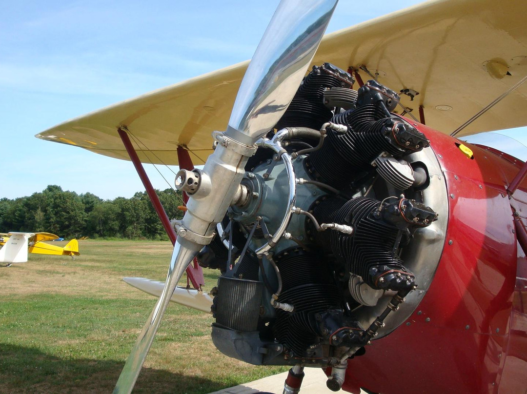 Hampton Airfield-汉普顿必去景点
