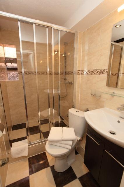 Hotel Am Fischmarkt-浴室