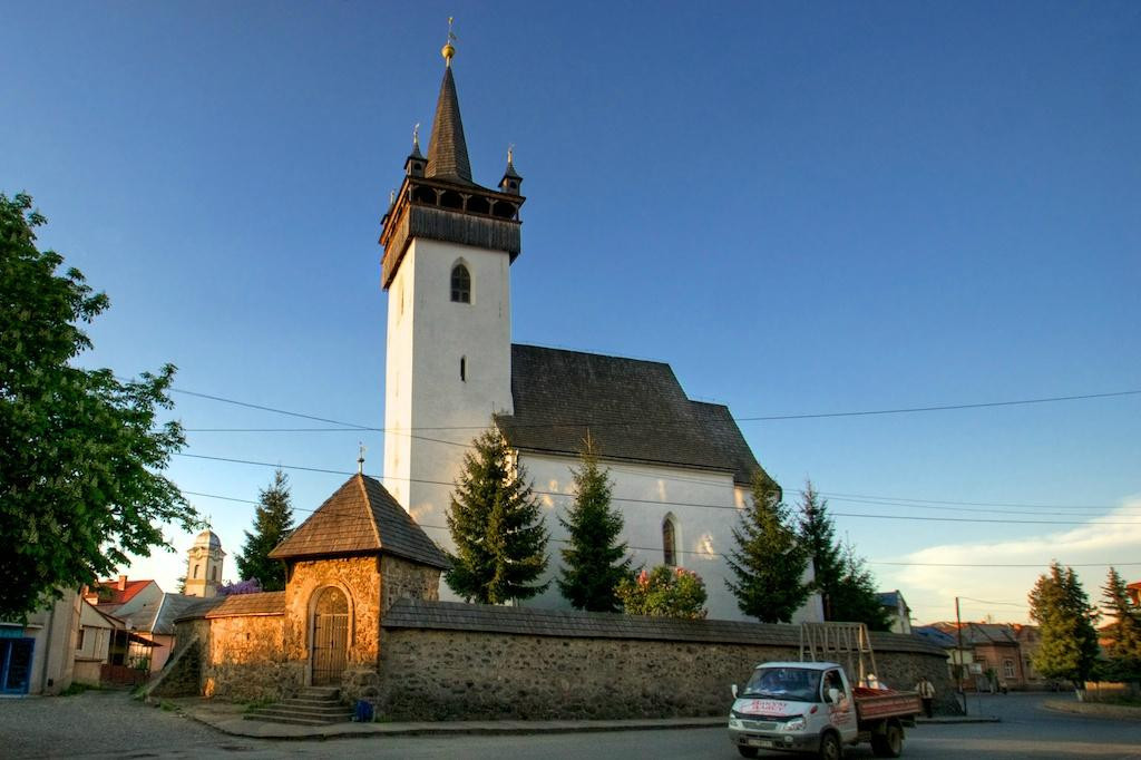 Khust旅游景点-St. Elizabeth Fortress-Church