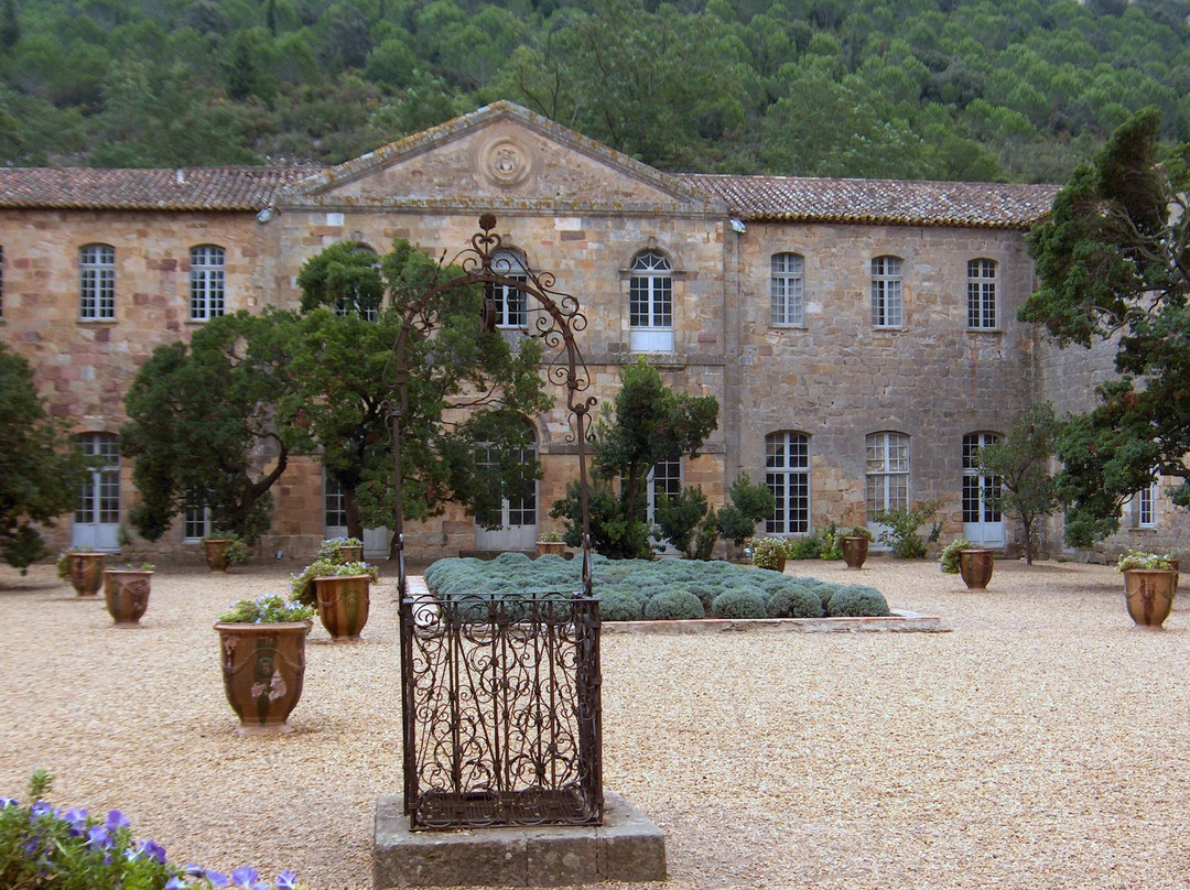 Abbaye De Fontfroide-纳博讷必去景点