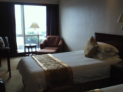 东方滨江大酒店（上海国际会议中心）主图