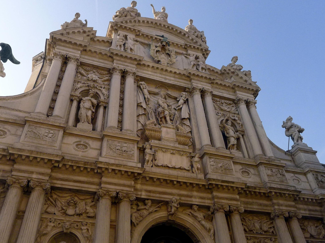 百合圣母教堂-威尼斯必去景点