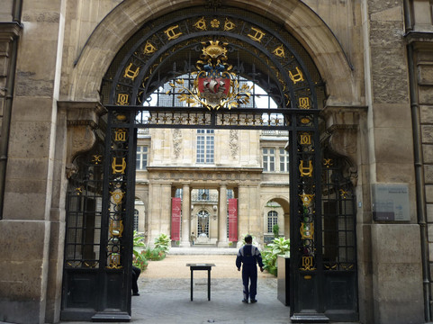 卡那瓦雷博物馆-巴黎必去景点