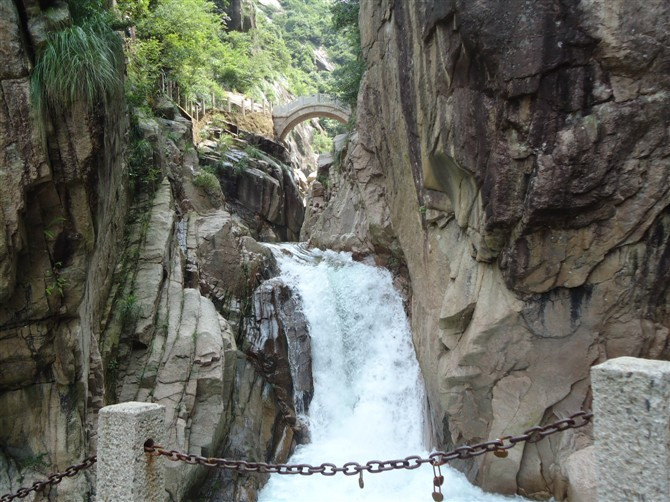 绩溪龙川-黄山市必去景点