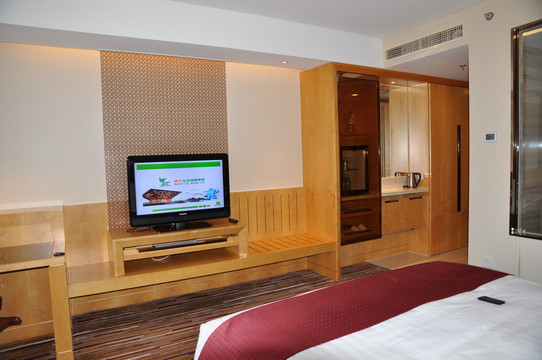 上海大华锦绣皇冠假日酒店主图