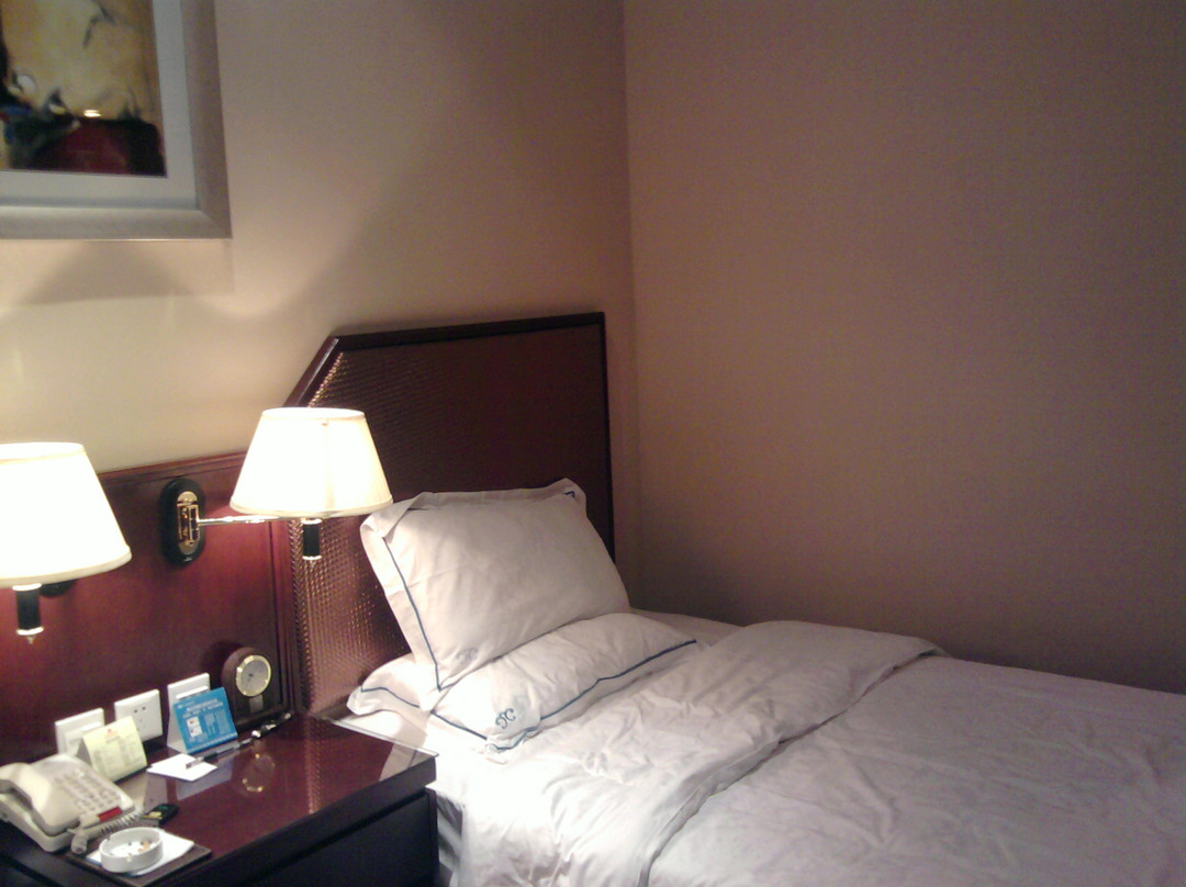 海纳温泉国际酒店主图