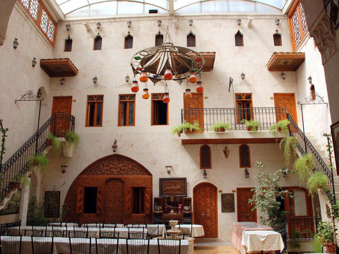 Tourath House
