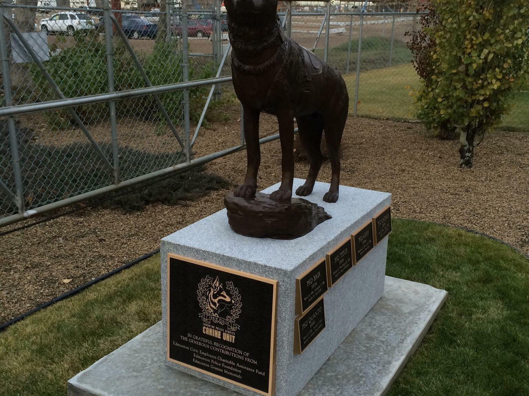 Studio West Bronze Foundry & Art Gallery-科克伦必去景点