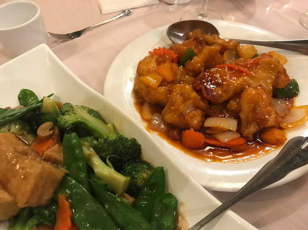 Golden Leaf Chinese Restaurant