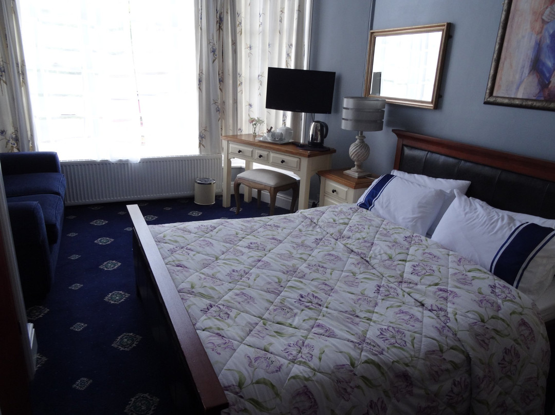Charles Bed & Breakfast