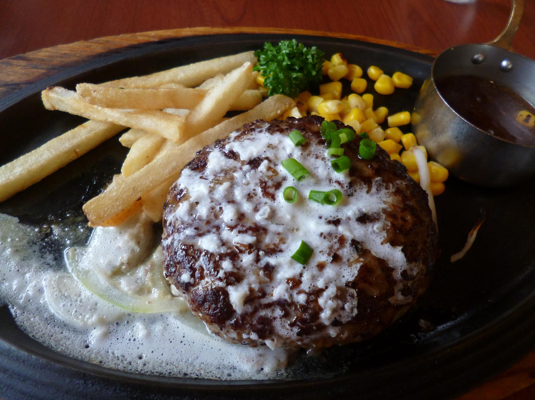 ロイヤルホスト牟礼店