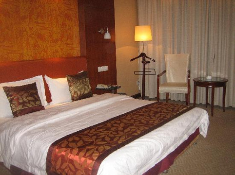 苏州维笙天平大酒店（木渎古镇风景区渎川桥地铁站店）主图