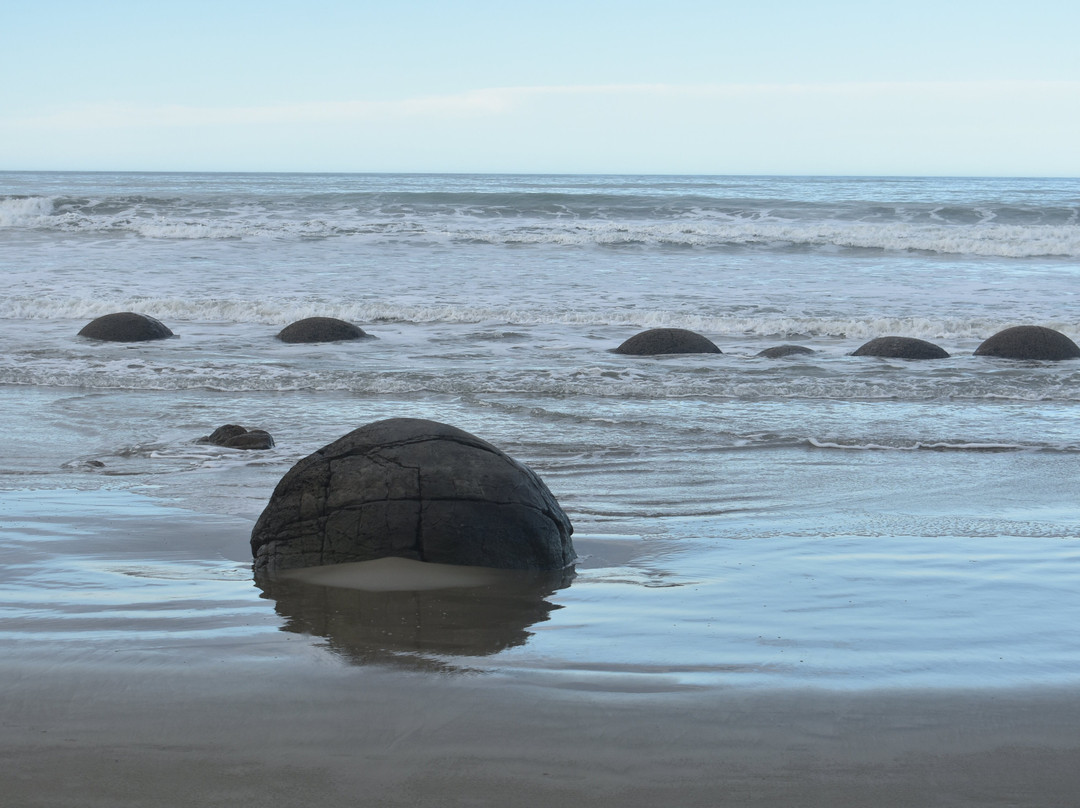 Moeraki Boulders景点图片