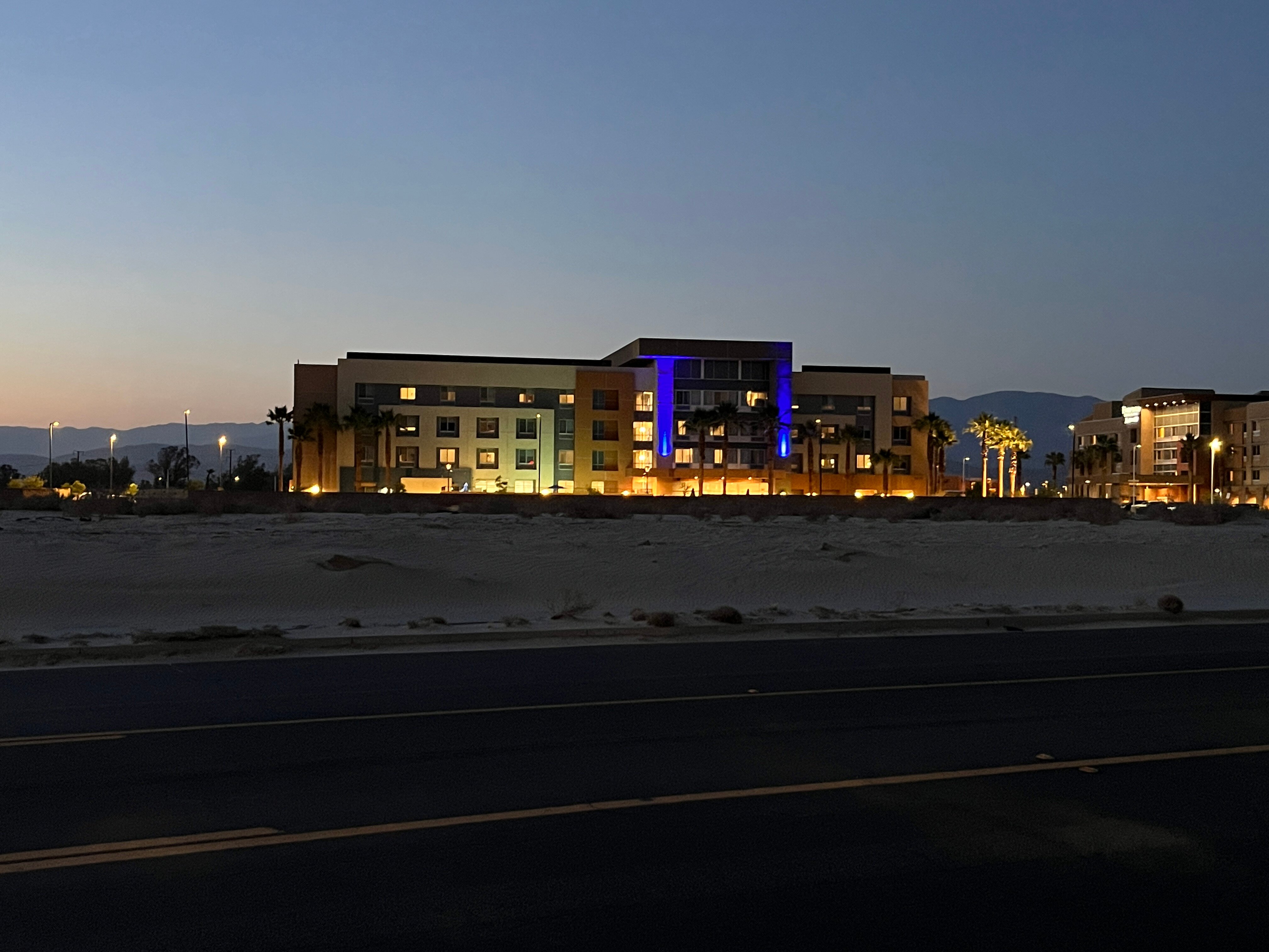 Holiday Inn Express & Suites Palm Desert - Millennium By IHG-浴室