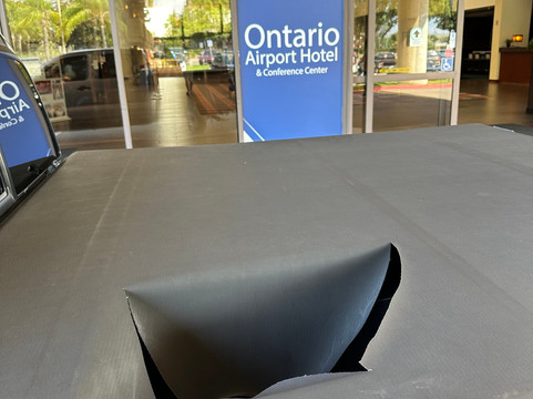 Ontario Airport Hotel & Conference Center主图