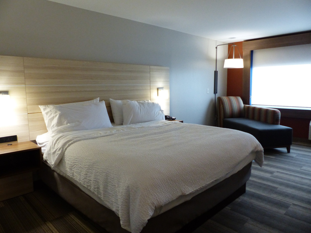 Holiday Inn Express & Suites Auburn By IHG主图